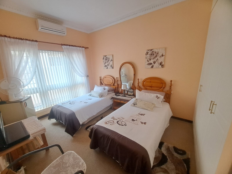 3 Bedroom Property for Sale in Protea Park North West
